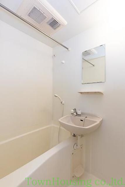 バス・シャワールーム　※写真は同タイプ住戸です。