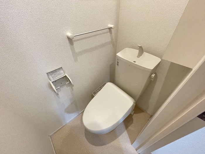 阪急京都線 西山天王山駅 徒歩8分 2階建 築11年のトイレ写真