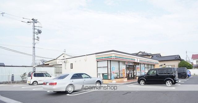 コンビニ　セブンイレブン（コンビニ）まで490m