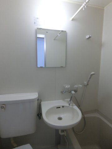 洗面設備　他のお部屋の参考写真となります。