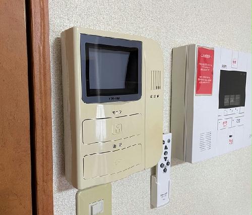 セキュリティ　モニター付きインターホン