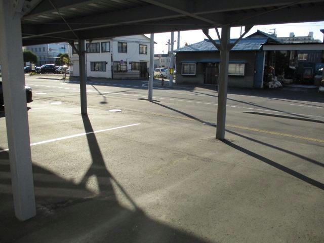 駐車場　駐車場