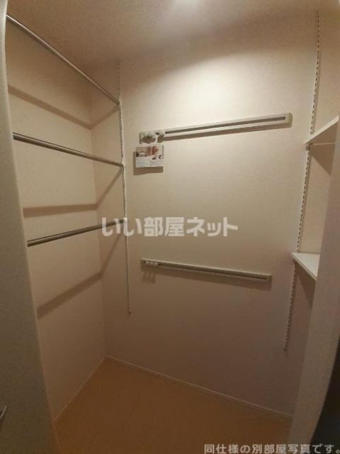 ピルム フローレス Bの内装写真