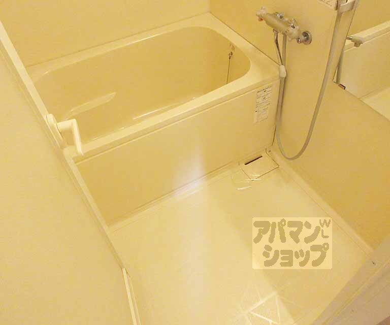バス・シャワールーム　ゆったりとした浴室です！