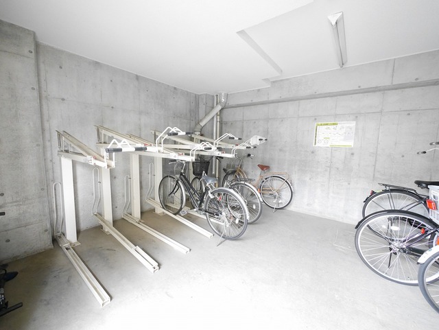 その他共有部分　屋内駐輪場(1)