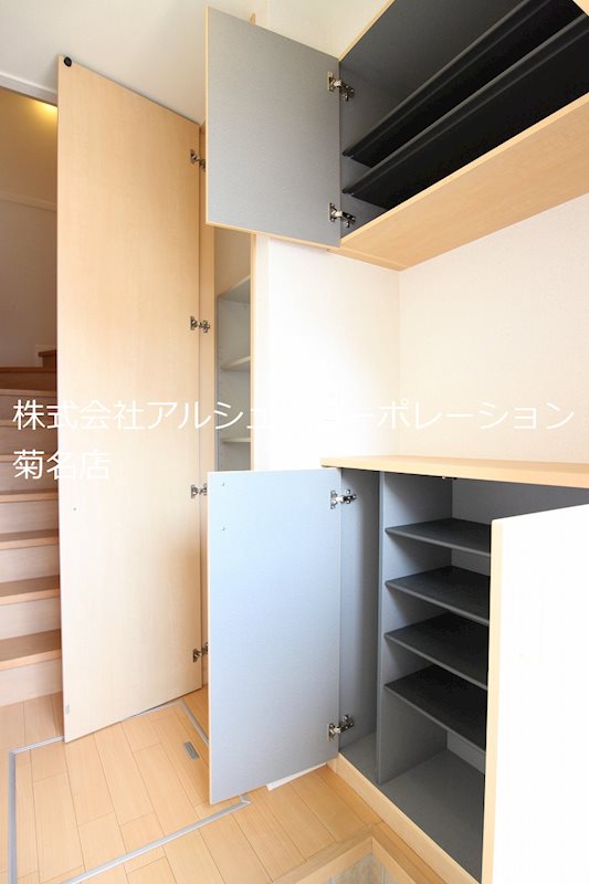 収納　玄関収納スペース★