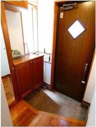 玄関　千駄木４丁目戸建て　文京区千駄木４