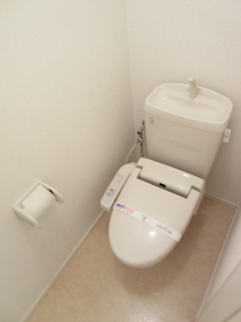 トイレ　ウォシュレット採用