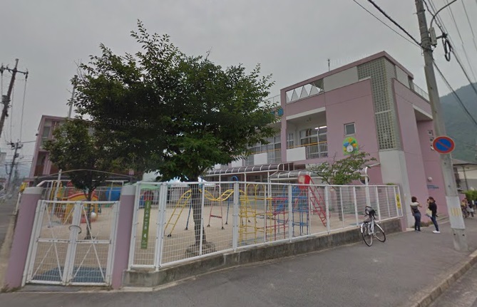 幼稚園・保育園　佐東ひかり保育園（幼稚園・保育園）まで218m