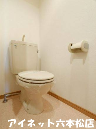 トイレ　落ち着く空間ですね。