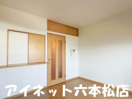 居室・リビング　広々としていいですね。