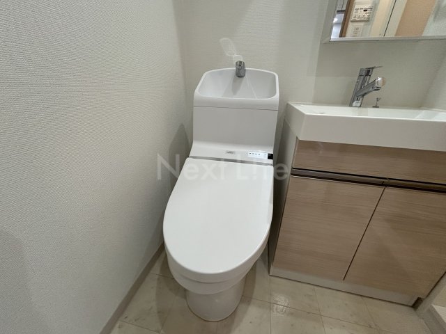 ディアレイシャス横浜ウエストのトイレ写真