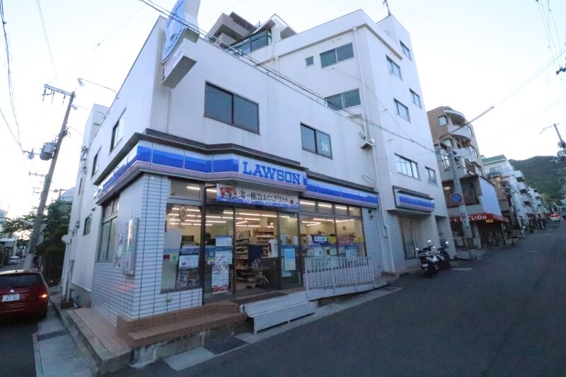 コンビニ　ローソン 神戸福住通四丁目店（コンビニ）まで312m