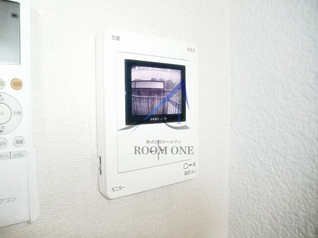 セキュリティ　モニター付きインターホンです。