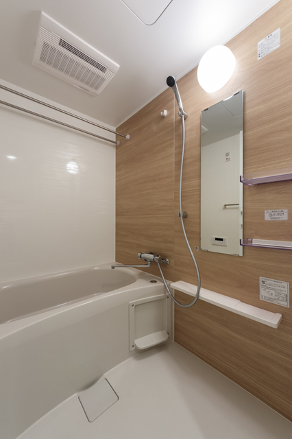 バス・シャワールーム　※写真は同タイプ住戸です。