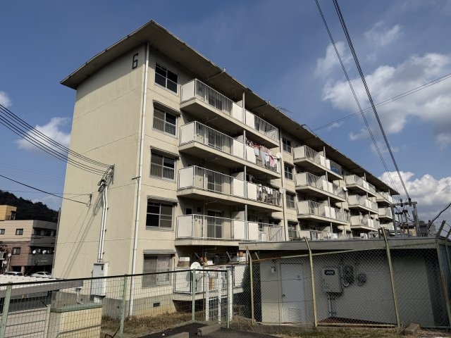 姫路青山6号棟の外観写真