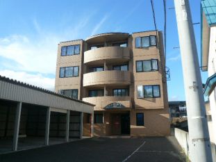 札幌市西区発寒五条のマンションの建物外観