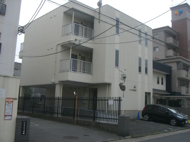 名古屋市南区汐田町のマンションの建物外観