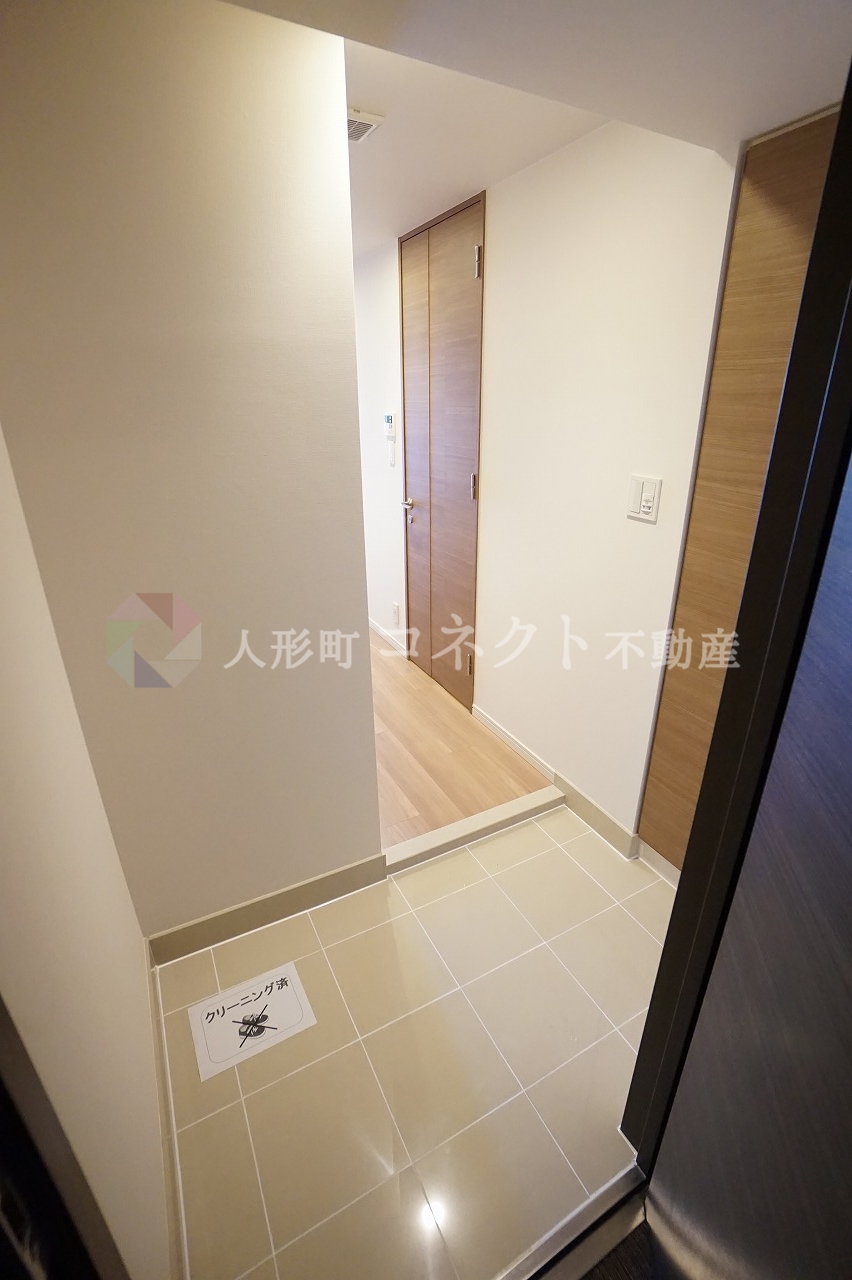 プレジリア東日本橋の玄関写真