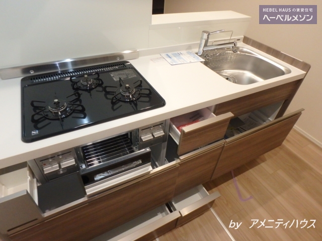 キッチン　[参考]同建築会社ヘーベルメゾンの施工例（現況優先）