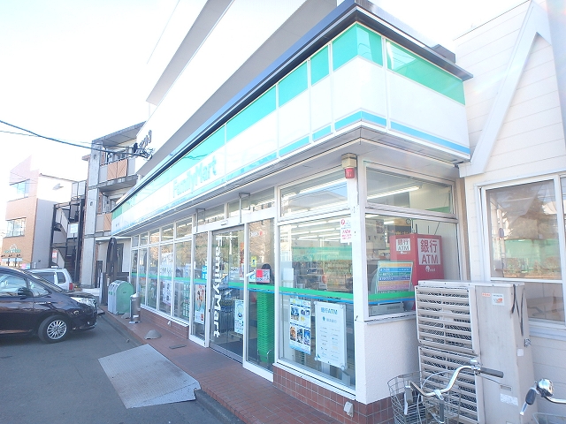 コンビニ　ファミリーマート相模大野八丁目店（コンビニ）まで622m