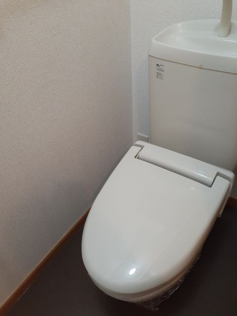 【ファミール２のトイレ】