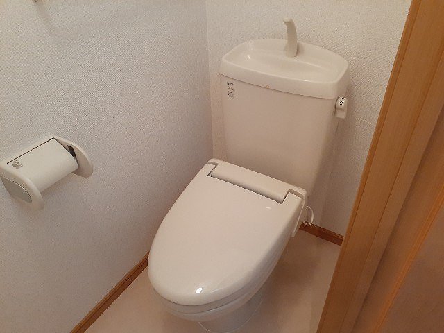 【サンラフレシ－ルのトイレ】