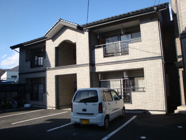 グランドパレスHAYASHIの建物外観