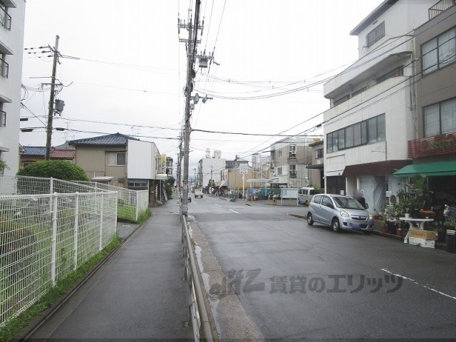 【西浦勤労者住宅Ｂ棟のロビー】