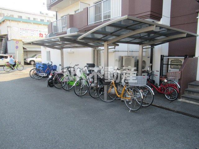 その他　駐輪場です