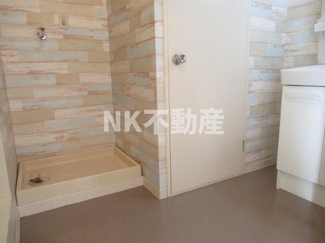 洗面設備　脱衣スペースもあります