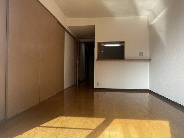 居室・リビング　10.1帖の明るく開放的なLDK。寛げる空間です。