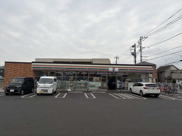 コンビニ　セブンイレブン調布柴崎1丁目店（コンビニ）まで370m