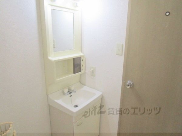 洗面設備　洗面所