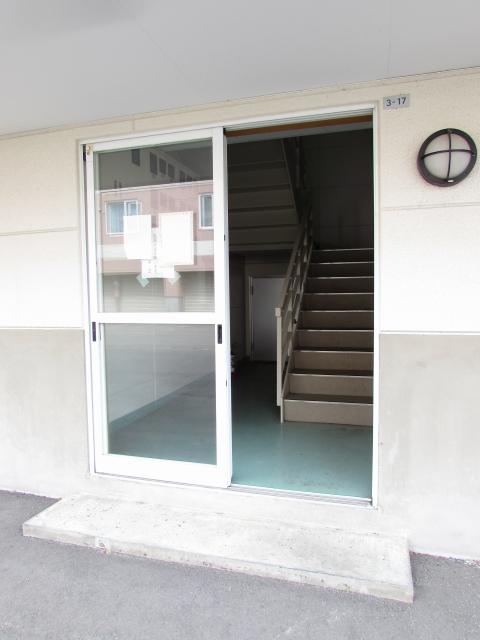 エントランス　エントランス