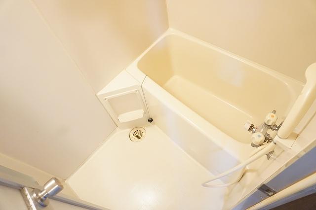 バス・シャワールーム　浴室