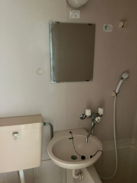 洗面設備　２０７号室