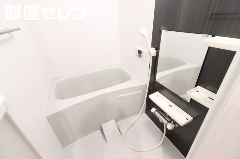 バス・シャワールーム　モデルルーム写真参照