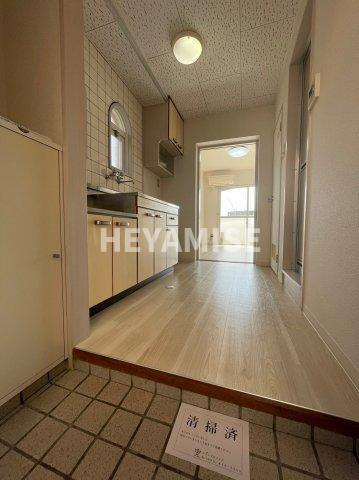 玄関　※同間取りの別の階のお部屋の画像です※現況を優先します