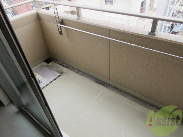 バルコニー　バルコニーも明るいですよ。