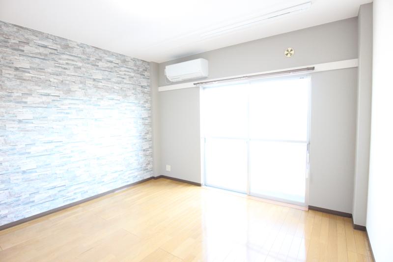 居室・リビング　日当たり良好なお部屋！