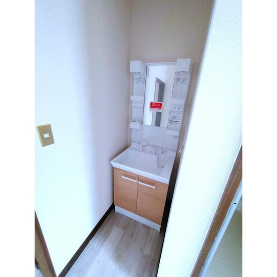 洗面設備　※画像は同型５号室のものです。現況優先となります。