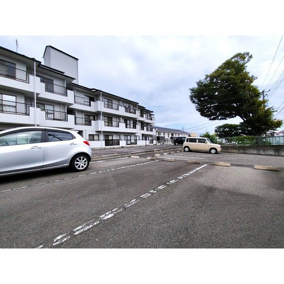 駐車場　２台目ご相談可