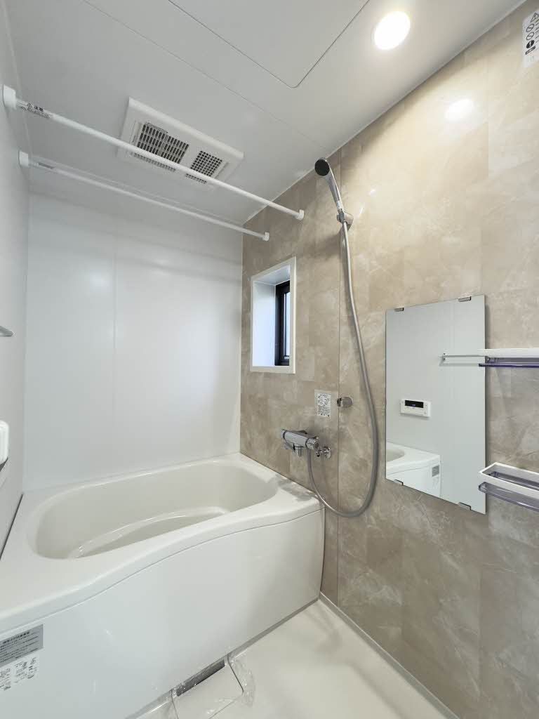 バス・シャワールーム　浴室