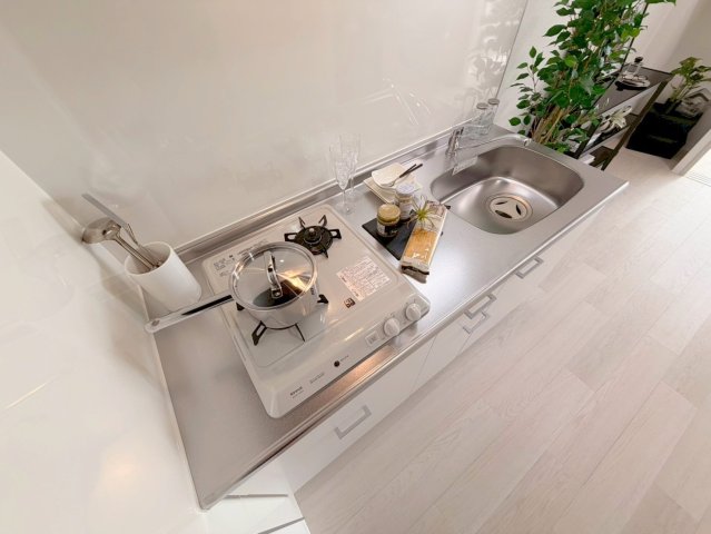 キッチン　作業のしやすい広めのキッチンです。