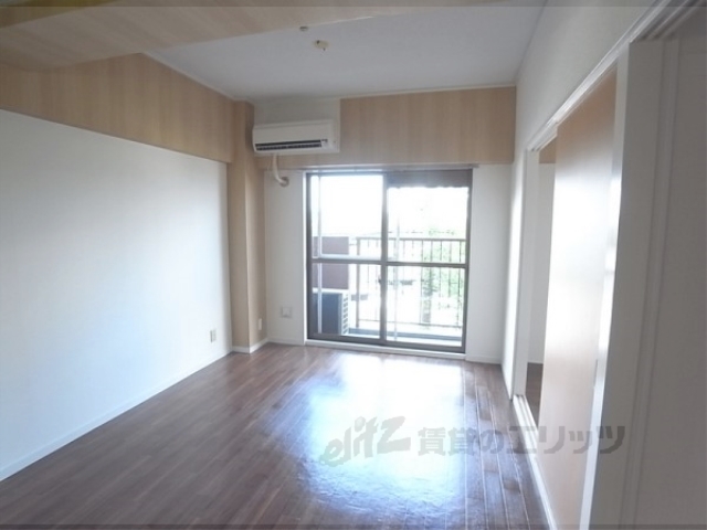 居室・リビング　洋室