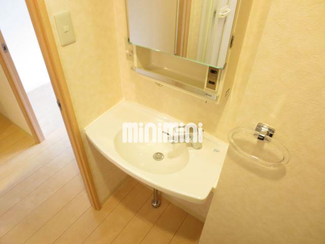 居室・リビング　独立洗面台つきです◇