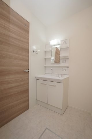 洗面設備　洗髪洗面化粧台