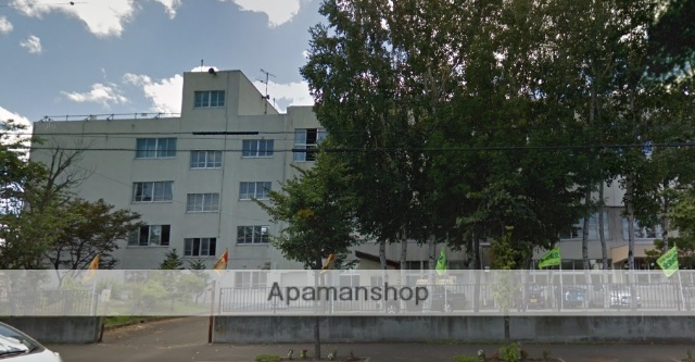 小学校　新琴似南小（小学校）まで654m
