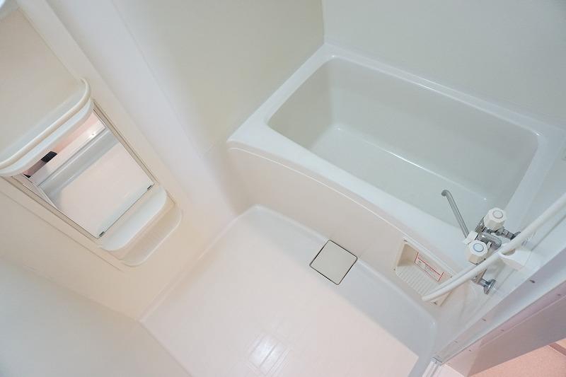 バス・シャワールーム　浴室